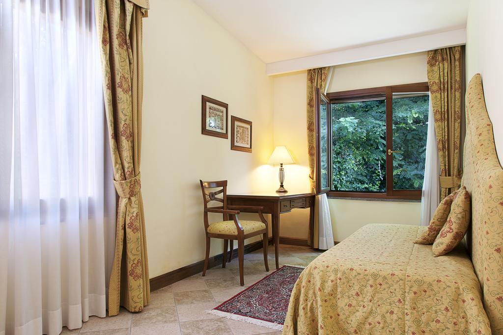 Ferienwohnung St. Andrew'S Garden Rom Exterior foto